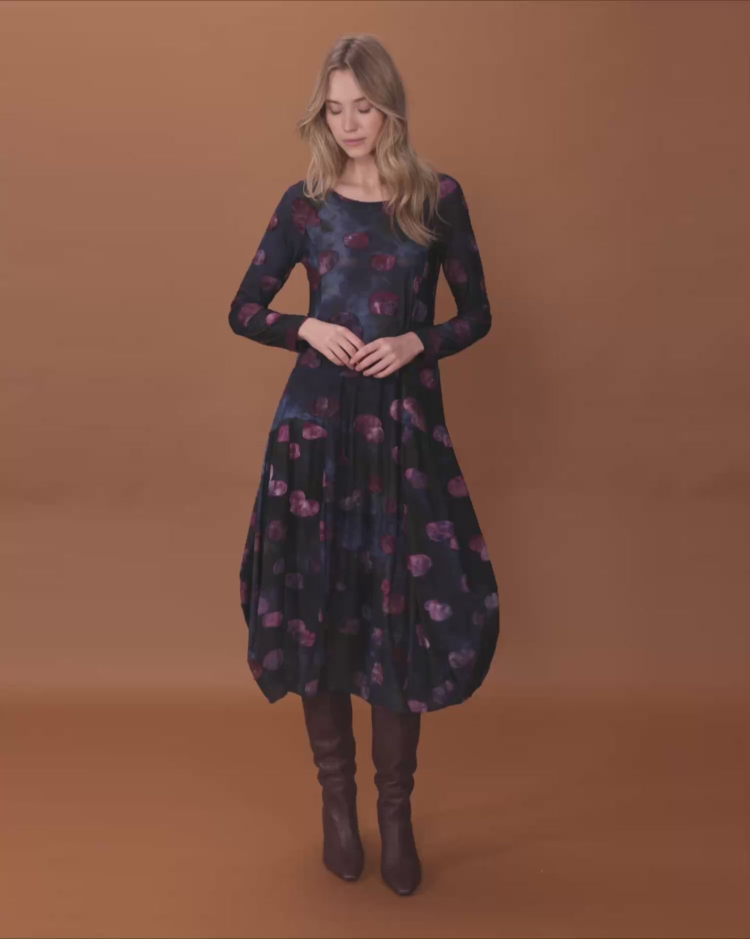 Calliope Crew Cocoon Dress, Midnight/Wine