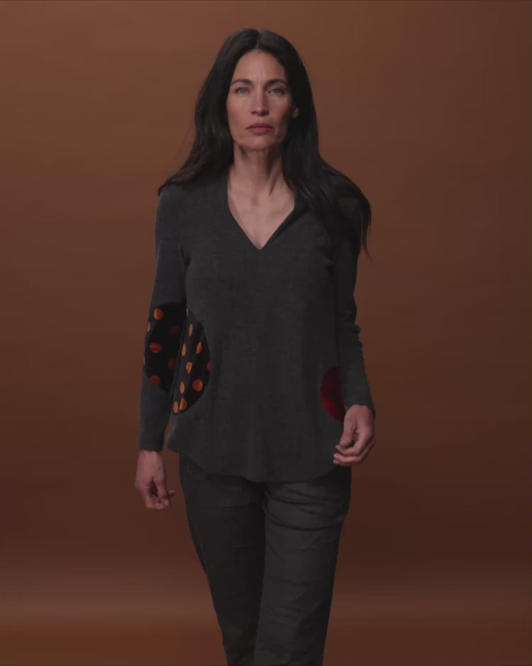 Lottie V-Neck Top, Carbon/Dots
