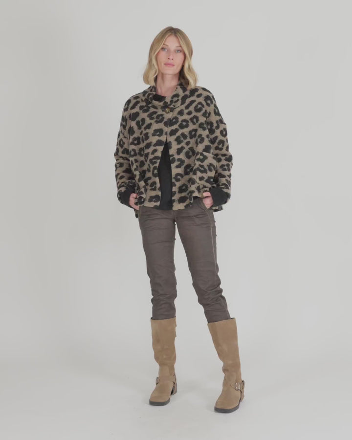Nyx Cozy Cape Jacket, Leopard