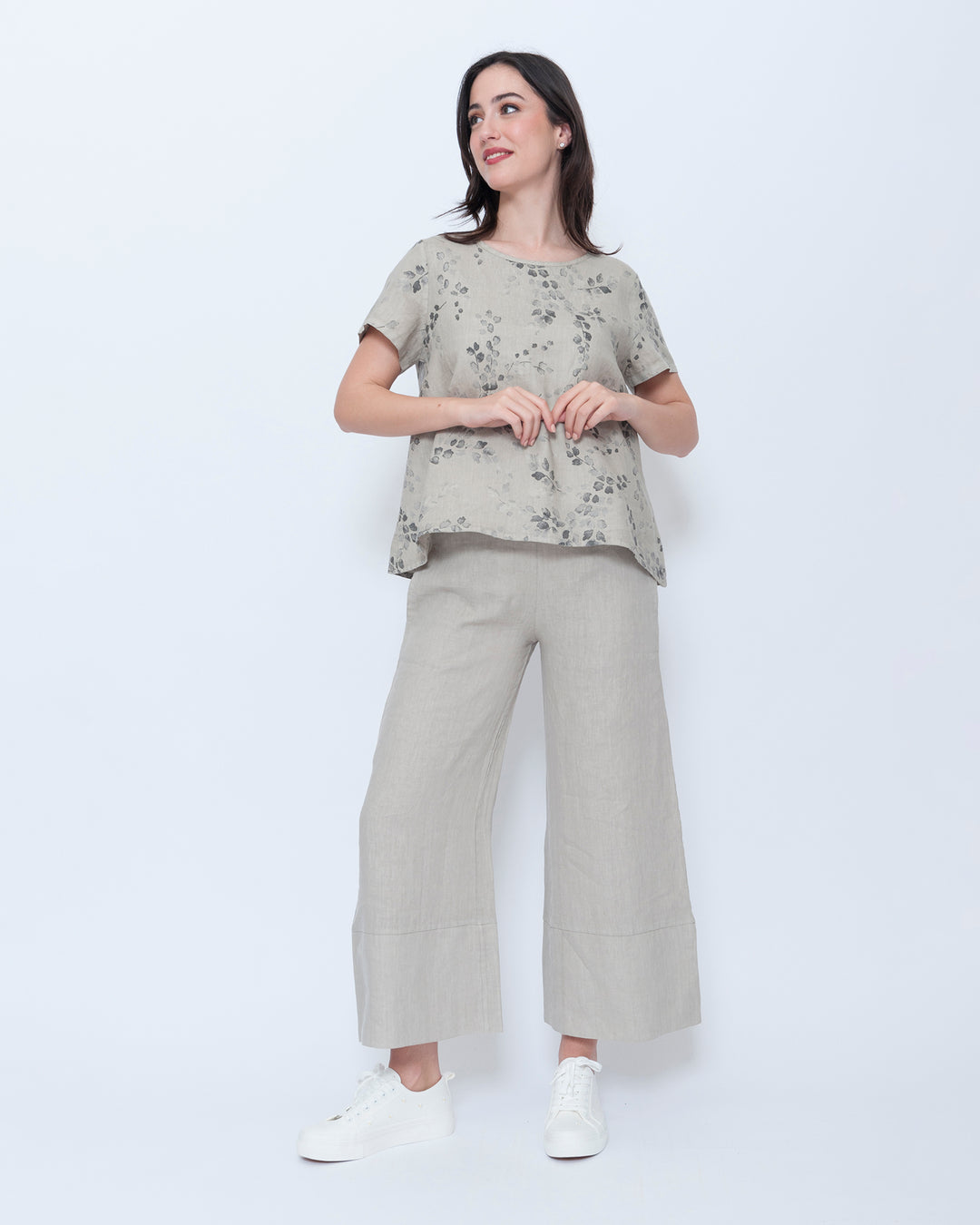 Blueberry Quiet Top, Beige Flora