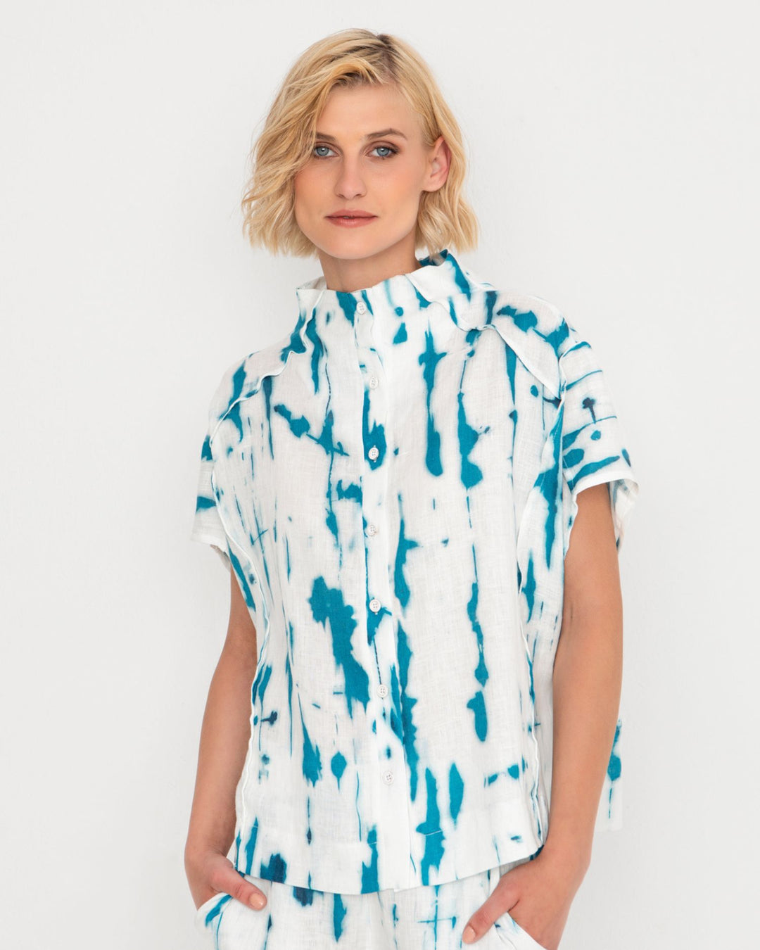 Ozai N Ku Island Linen Shirt, White/turquoise