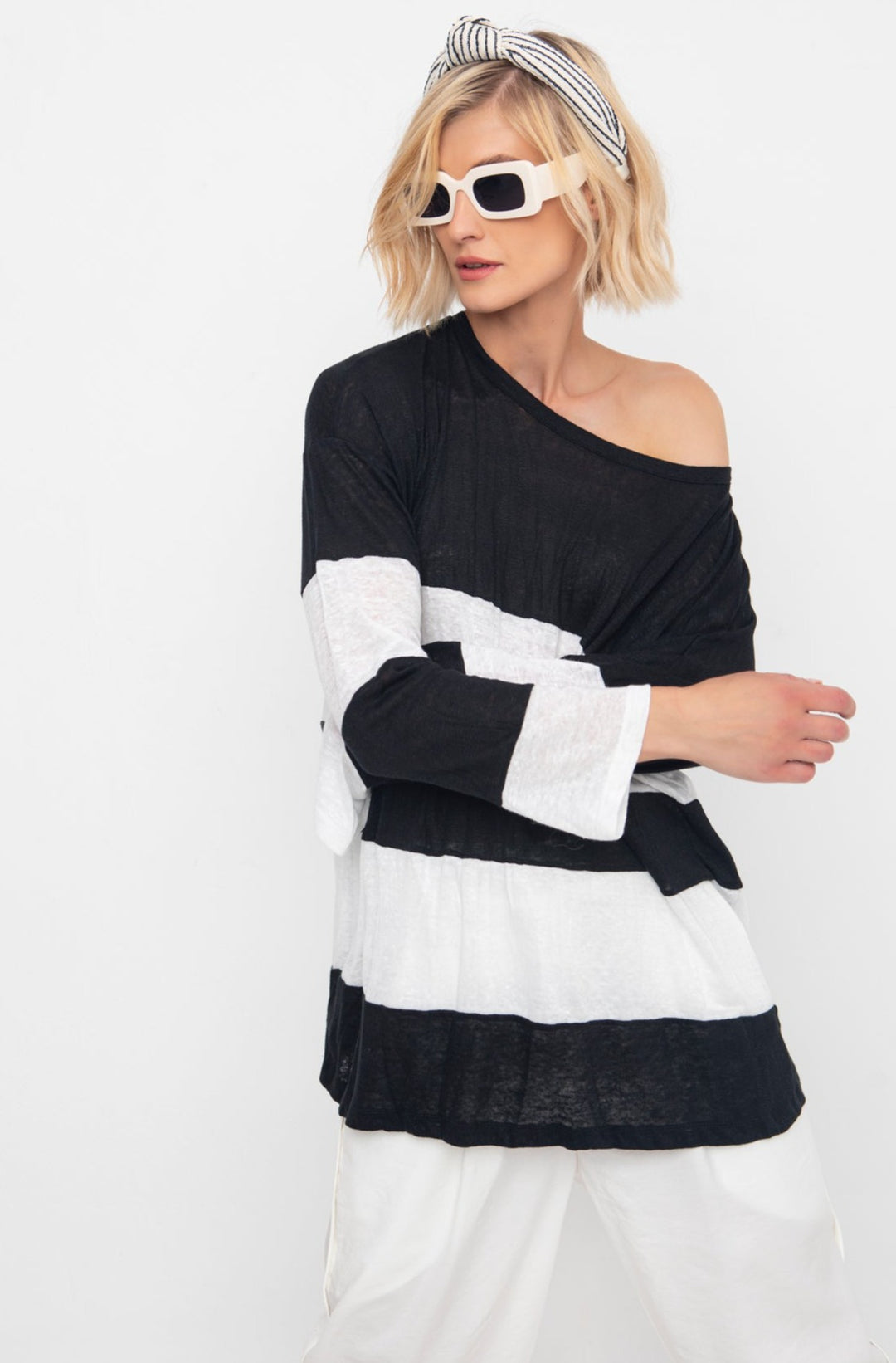Ozai N Ku Block Linen Sweater, Black/white