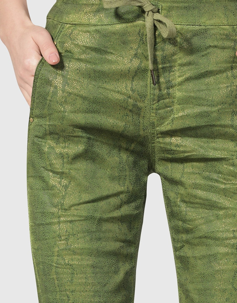 Fearless Iconic Stretch Jeans, Green – Alembika U.S.