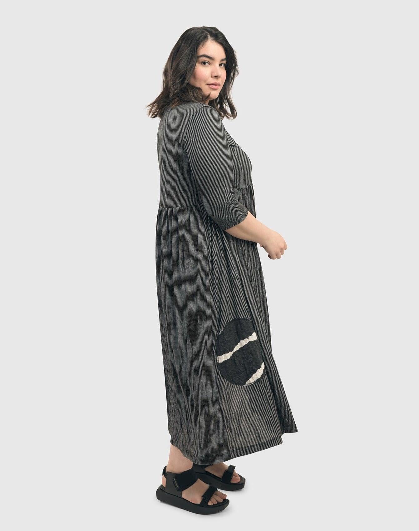 Empire Crinkle Long Dress, Stripe – Alembika U.S.